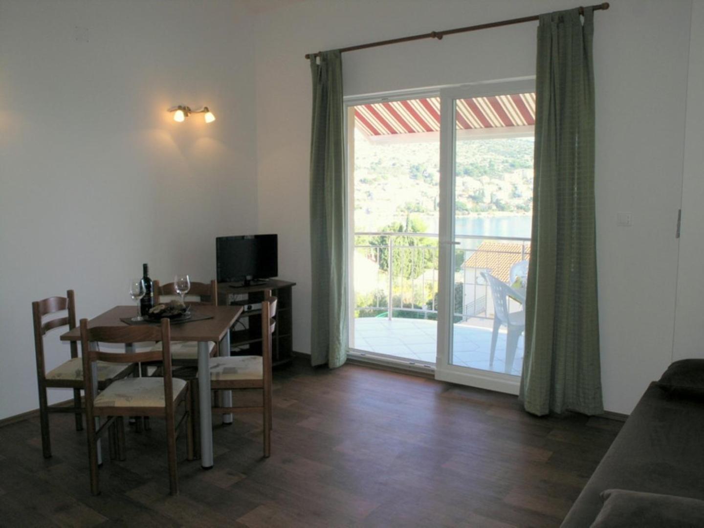 Apartments Aurelius - Relaxing With Gorgeous View Trogir Kültér fotó