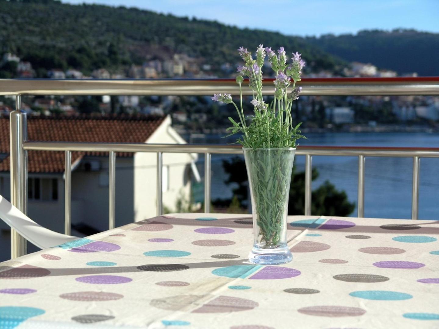 Apartments Aurelius - Relaxing With Gorgeous View Trogir Kültér fotó
