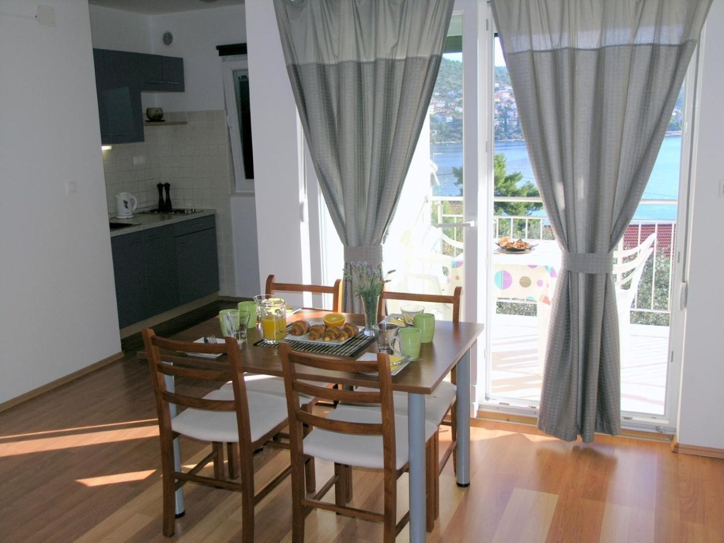 Apartments Aurelius - Relaxing With Gorgeous View Trogir Kültér fotó
