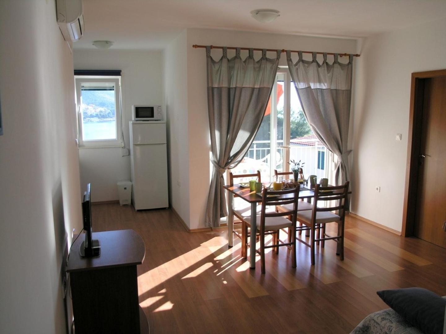 Apartments Aurelius - Relaxing With Gorgeous View Trogir Kültér fotó